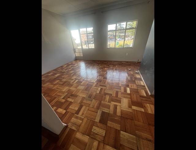 63M² OFFICE TO LET IN WESTVILLE